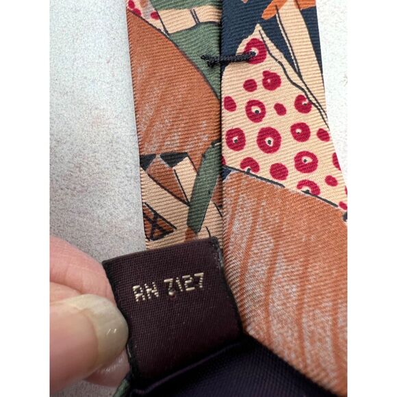 Adams Row The Rogue Vintage Silk Tie People Scene Vintage Cruise Boat Yacht - Picture 6 of 9